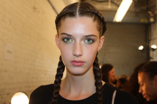 Kenneth Cole spring 2014 NYFW backstage