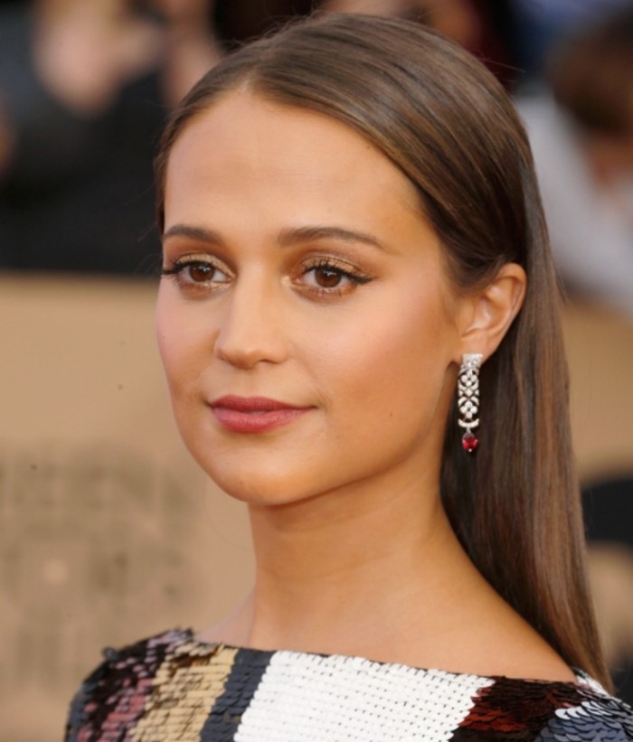 10 Award Season Beauty Looks We Love - ThisThatBeauty